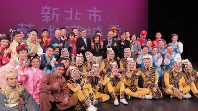 11/11下午與司長合照圖片